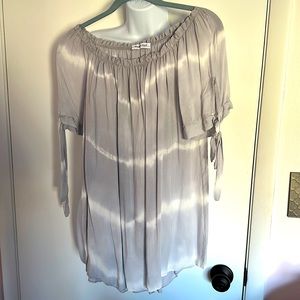 Never worn ladies beautiful top